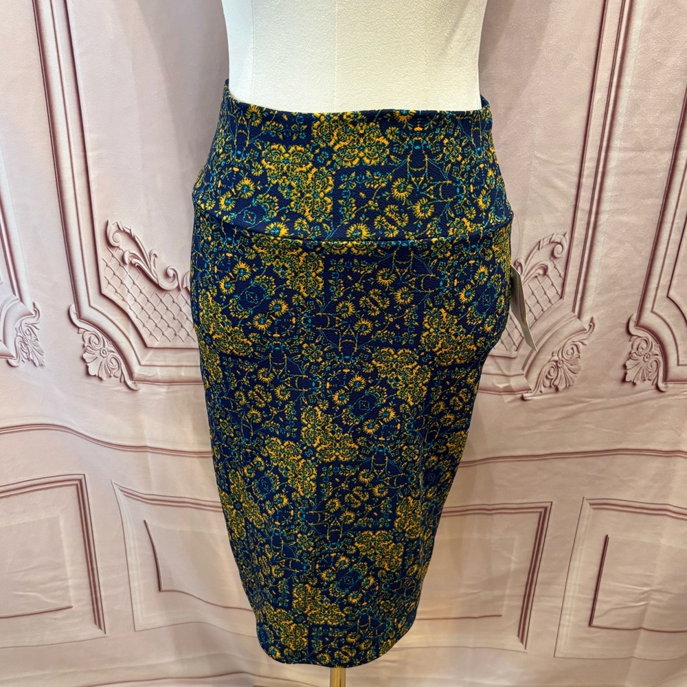 Lularoe Cassie blue/yellow multi print skirt
